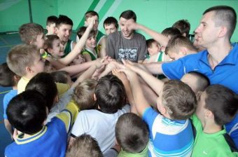 Для юных спортсменов Одессы мастера провели открытый урок баскетбола (фото)