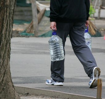 Чтобы сэкономить, одесситы переходят на воду из бюветов
