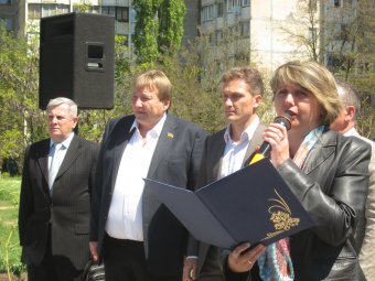К 70-летию Победы в Одессе открыли памятный знак Георгию Жукову (фото)