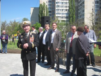 К 70-летию Победы в Одессе открыли памятный знак Георгию Жукову (фото)