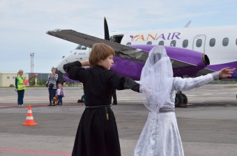 В Одессе торжественно встретили первый рейс авиакомпании YanAir из Батуми