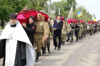 Геннадий Труханов принял участие в церемонии перезахоронения участников героической обороны Одессы (фото)