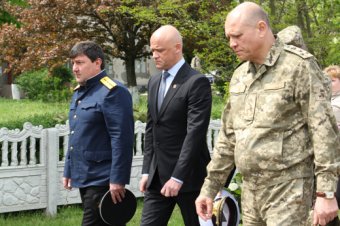 Геннадий Труханов принял участие в церемонии перезахоронения участников героической обороны Одессы (фото)