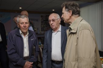 Ветераны спорта чествуют ветеранов войны (фото)