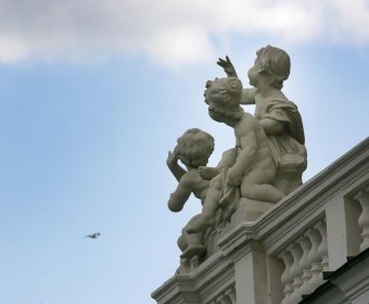 В выходной у фонтана