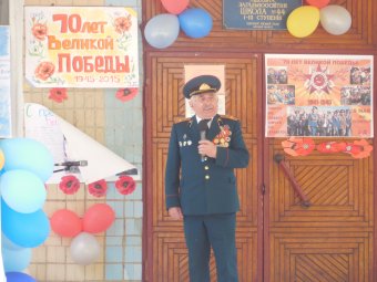 Одесские школьники поздравили ветеранов Суворовского района