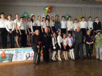 Одесские школьники представили патриотический флешмоб к 70-летию Победы (фото)