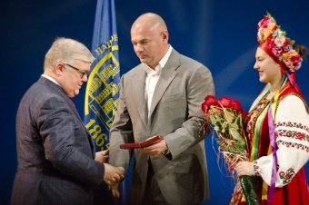 Одесскому университету - 150 лет