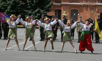 Сегодня прошло торжественное открытие Финала ІІ этапа Всеукраинской детско-юношеской военно-патриотической игры «Сокол»  (фото)