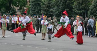 Сегодня прошло торжественное открытие Финала ІІ этапа Всеукраинской детско-юношеской военно-патриотической игры «Сокол»  (фото)
