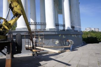 Знаменитая колоннада у Воронцовского дворца обновляется (фото)