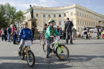 Юные велосипедисты вышли на "Веселые гонки" (фото)