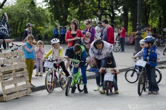 Юные велосипедисты вышли на "Веселые гонки" (фото)