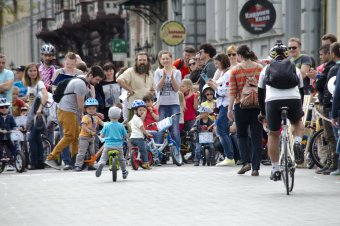 Юные велосипедисты вышли на "Веселые гонки" (фото)
