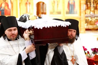 Сегодня Одесса простилась с архимандритом Никоном (фото)