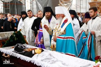 Сегодня Одесса простилась с архимандритом Никоном (фото)