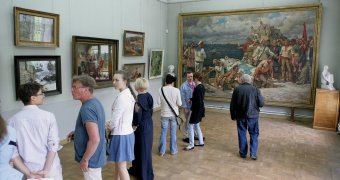 Две выставки в одном музее (фото)