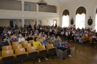 В школе Столярского проходит второй этап фестиваля "Одесса зажигает звезды"
