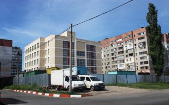 Завершается строительство детской поликлиники в Суворовском районе (фото)