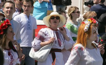 Марш вышиванок