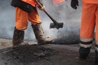 В Одессе отремонтировано дорожное покрытие на площади Пересыпских мостов