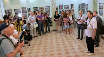 В Одессе открылась выставка, посвященная городам-побратимам Марселю, Одессе и Хайфе (фото)