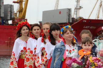 Моряки-пограничники отмечают свой профессиональный праздник (фото)