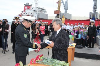 Моряки-пограничники отмечают свой профессиональный праздник (фото)
