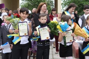 Вот и прозвенел долгожданный Последний звонок (фото)