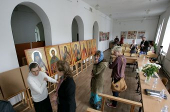 Сегодня в Свято-Архангело-Михайловском женском монастыре состоялся первый выпуск иконописцев (фото)