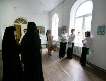 Сегодня в Свято-Архангело-Михайловском женском монастыре состоялся первый выпуск иконописцев (фото)