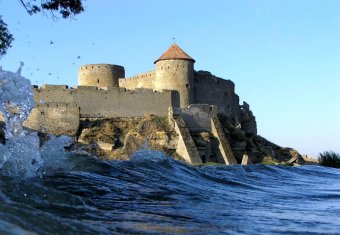 Северная часть Аккерманской крепости может обрушиться в лиман