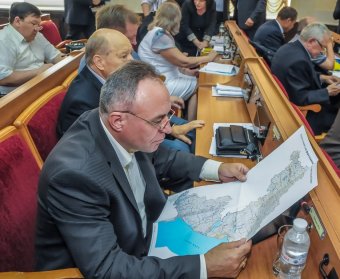 Вчерашнюю сессию облсовета уже назвали самой эмоциональной, чтобы не сказать - скандальной (фото)