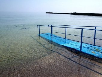 Для одесситов с особыми потребностями открыт еще один пляж