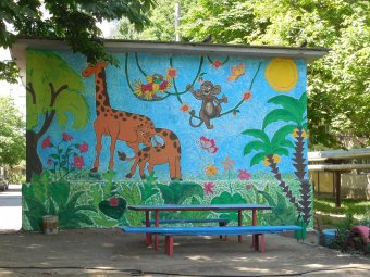 В Суворовском районе появилась ещё одна баскетбольная площадка (фото)