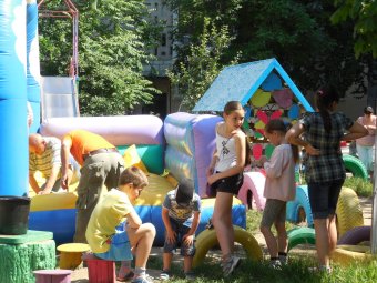 В Суворовском районе появилась ещё одна баскетбольная площадка (фото)