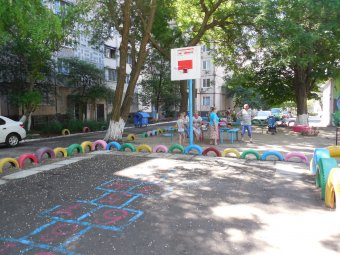 В Суворовском районе появилась ещё одна баскетбольная площадка (фото)