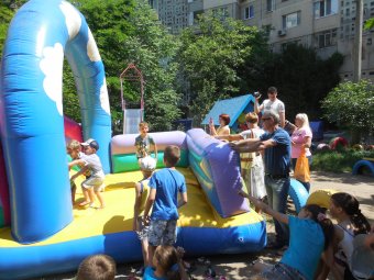 В Суворовском районе появилась ещё одна баскетбольная площадка (фото)