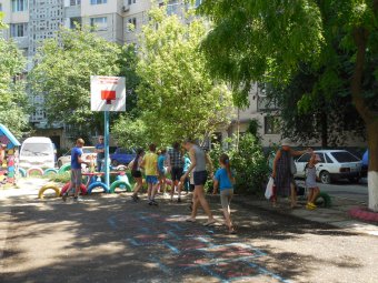 В Суворовском районе появилась ещё одна баскетбольная площадка (фото)