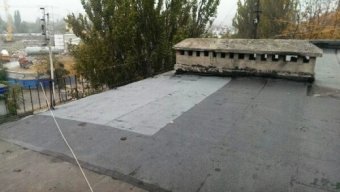 В Одессе ремонтируют крыши (фото)