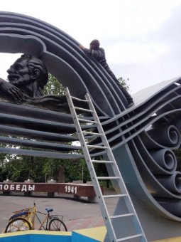 В Одессе после ремонта включили фонтан-памятник Стефану Джевецкому