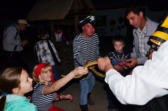 Одесский зоопарк открыл сезон ночных экскурсий (фото)