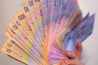 С завтрашнего дня одесские бизнесмены смогут снимать до 300 тыс. гривен в сутки