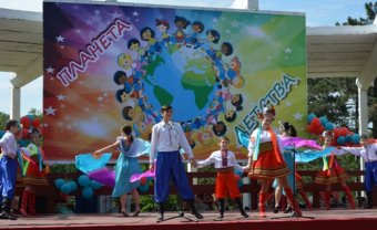«Грай з нами, грай, як ми» ударил по Приморскому району Одессы (фото)