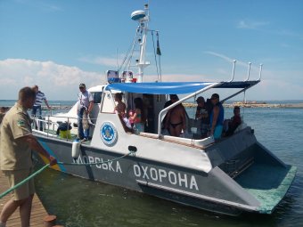 Одесские пограничники спасли 25 отдыхающих (фото)