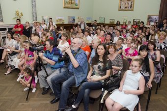 Победители городского конкурса детско-подростковых клубов выступили на гала-концерте (фото)