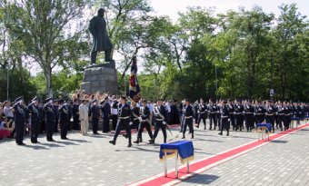Курсантов Одесского государственного университета внутренних дел посвятили в защитники правопорядка (фото)