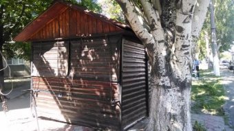 Одесские власти отчитываются о демонтаже ряда незаконных торговых ларьков (фото)