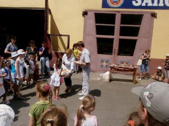 Ильичевские спасатели провели конкурс детского прикладного творчества «Мир безопасности» (фото)