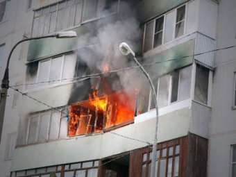 В Суворовском районе горела квартира во многоэтажке